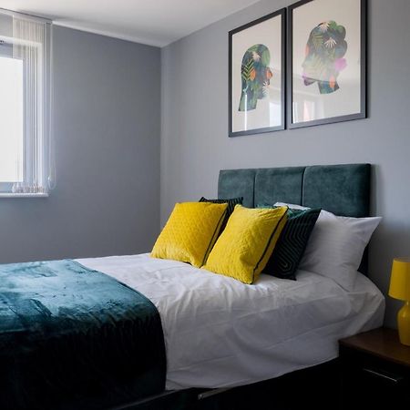 Pahuna Ghar Birmigham City 2 Bedroom Apartment- Short To Mid Term Let-Free Secure Parking Birmingham Luaran gambar