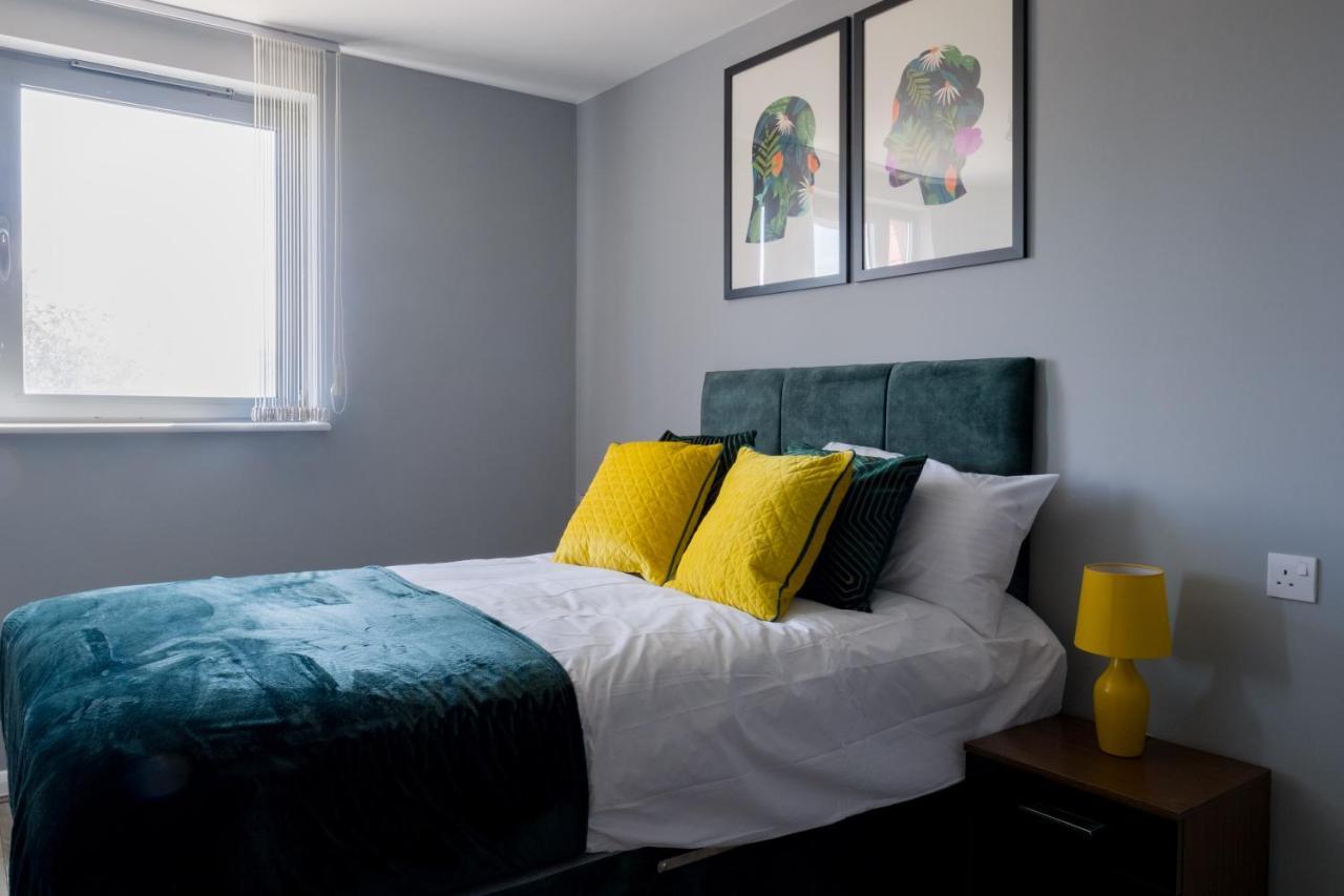 Pahuna Ghar Birmigham City 2 Bedroom Apartment- Short To Mid Term Let-Free Secure Parking Birmingham Luaran gambar